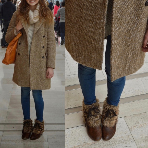 SOLD Lavorazione Artigiana Faux Fur Cuffed Boots - Picture 7 of 8